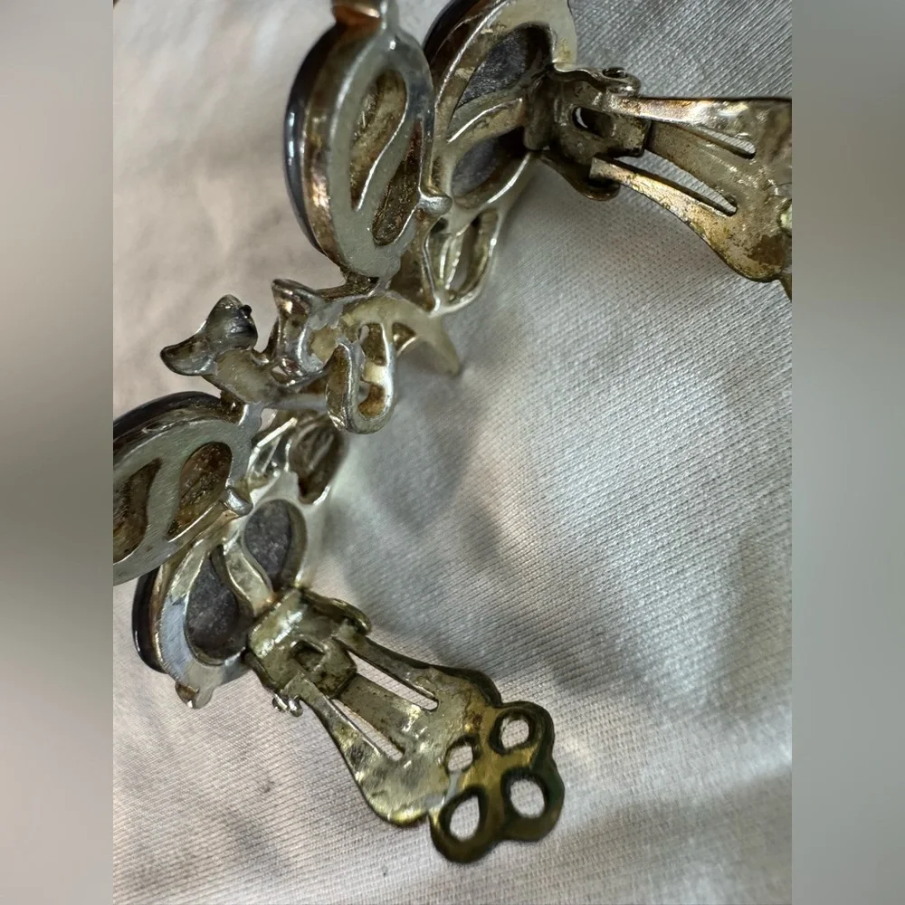 Vintage Lisner 1960’s Gray Moonstone and Silver Women's Clip on Earrings - Picture 6 of 9